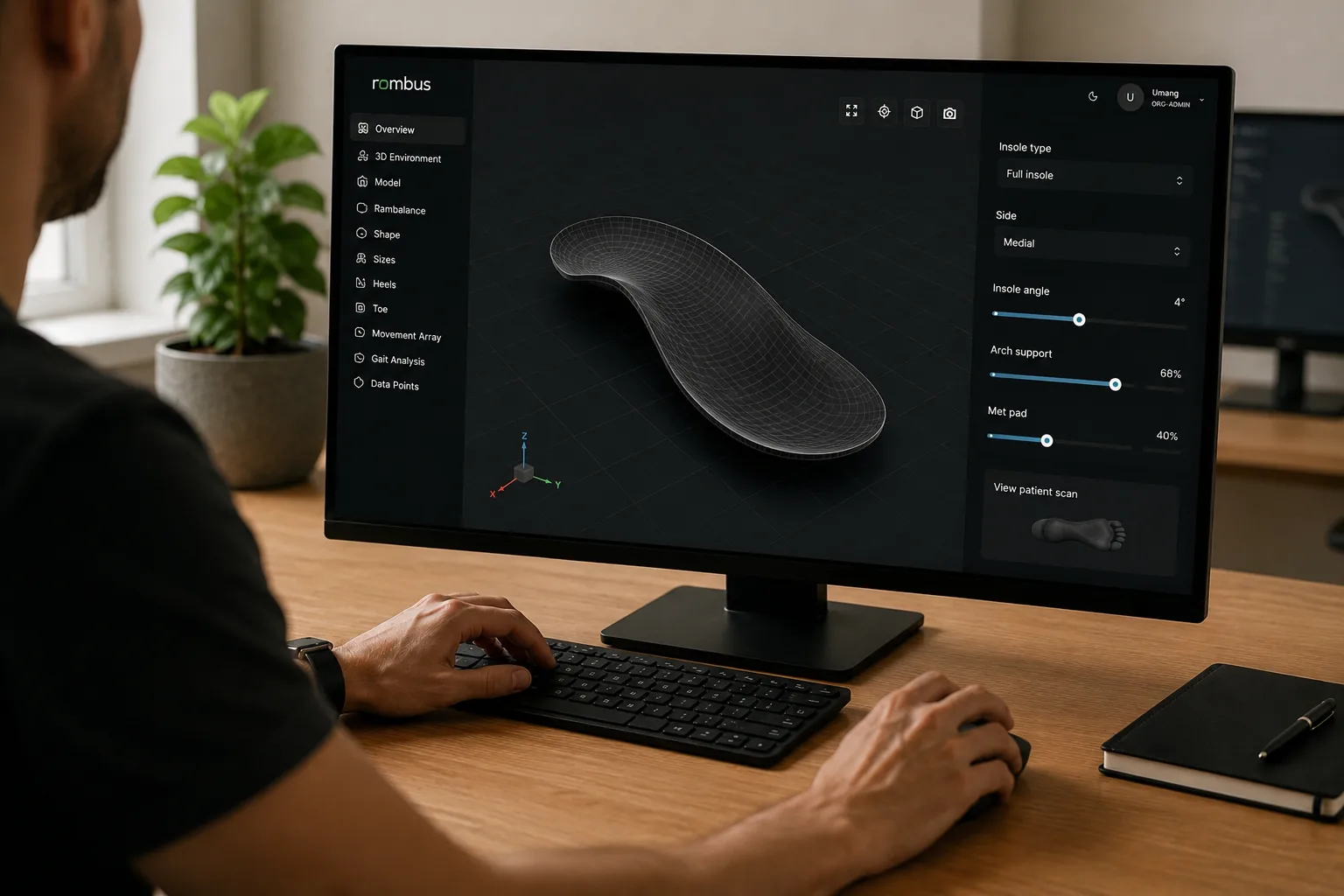 A Mercuro insole being individually designed and tuned on screen, from the customer's own scan